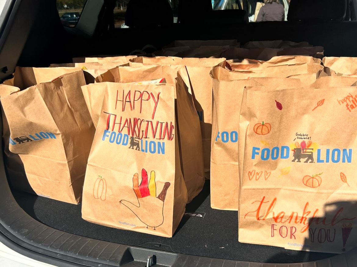 PHS Kind Club and Interact Club Thanksgiving Food Drive